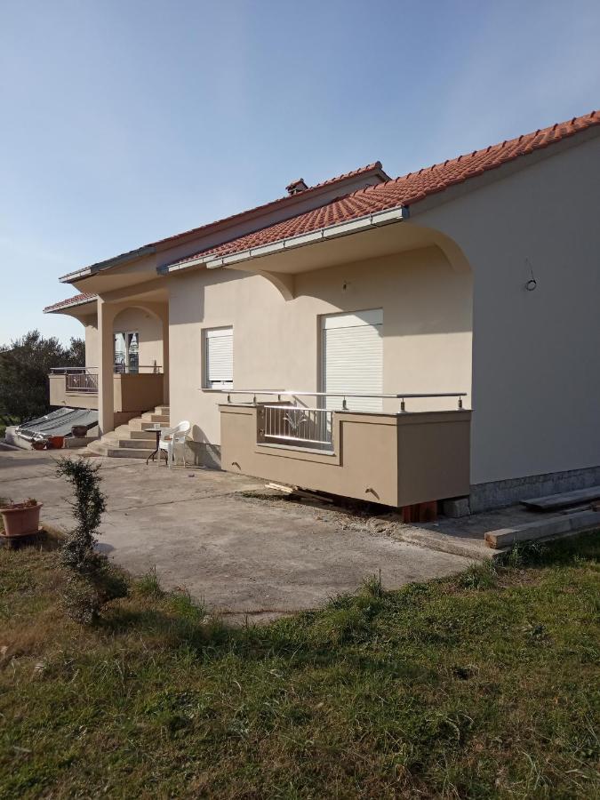 Laura Apartman Bibinje Kültér fotó