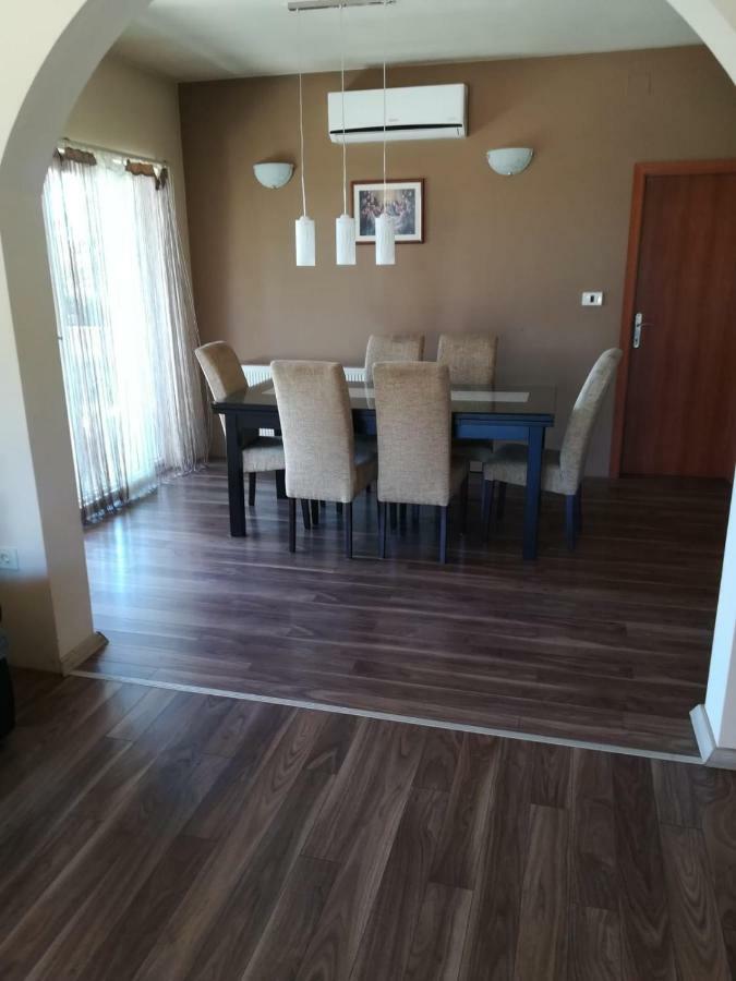 Laura Apartman Bibinje Kültér fotó