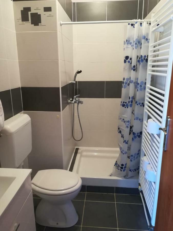 Laura Apartman Bibinje Kültér fotó