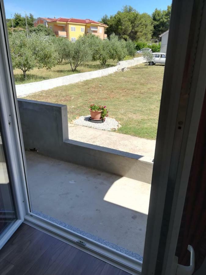 Laura Apartman Bibinje Kültér fotó